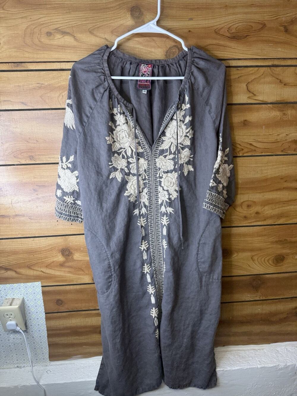 Johnny Was Carmelita Embroidered Dress Gray Linen Size PM Boho Peasant Casual